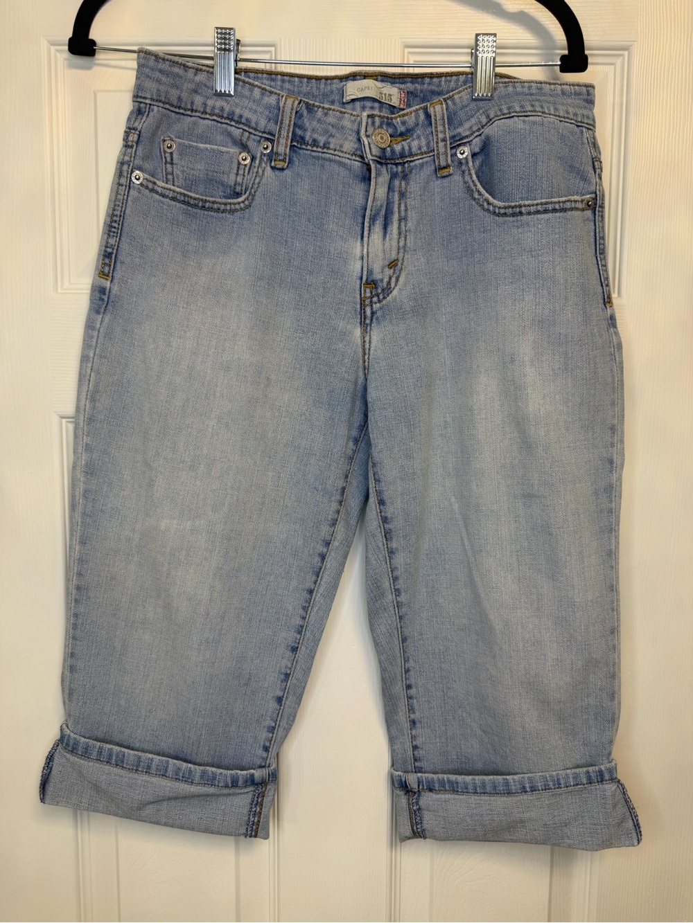 Levi's 515 Cuffed Capri Jeans Size 10 Light Wash Mid Rise Denim Crop Stretch